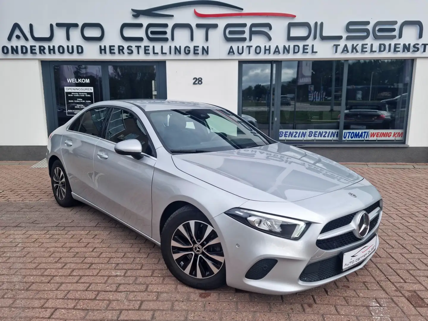 Mercedes-Benz A 180 8G-DCT (2.0 Mercedes motor) 56 000 km Zilver - 1