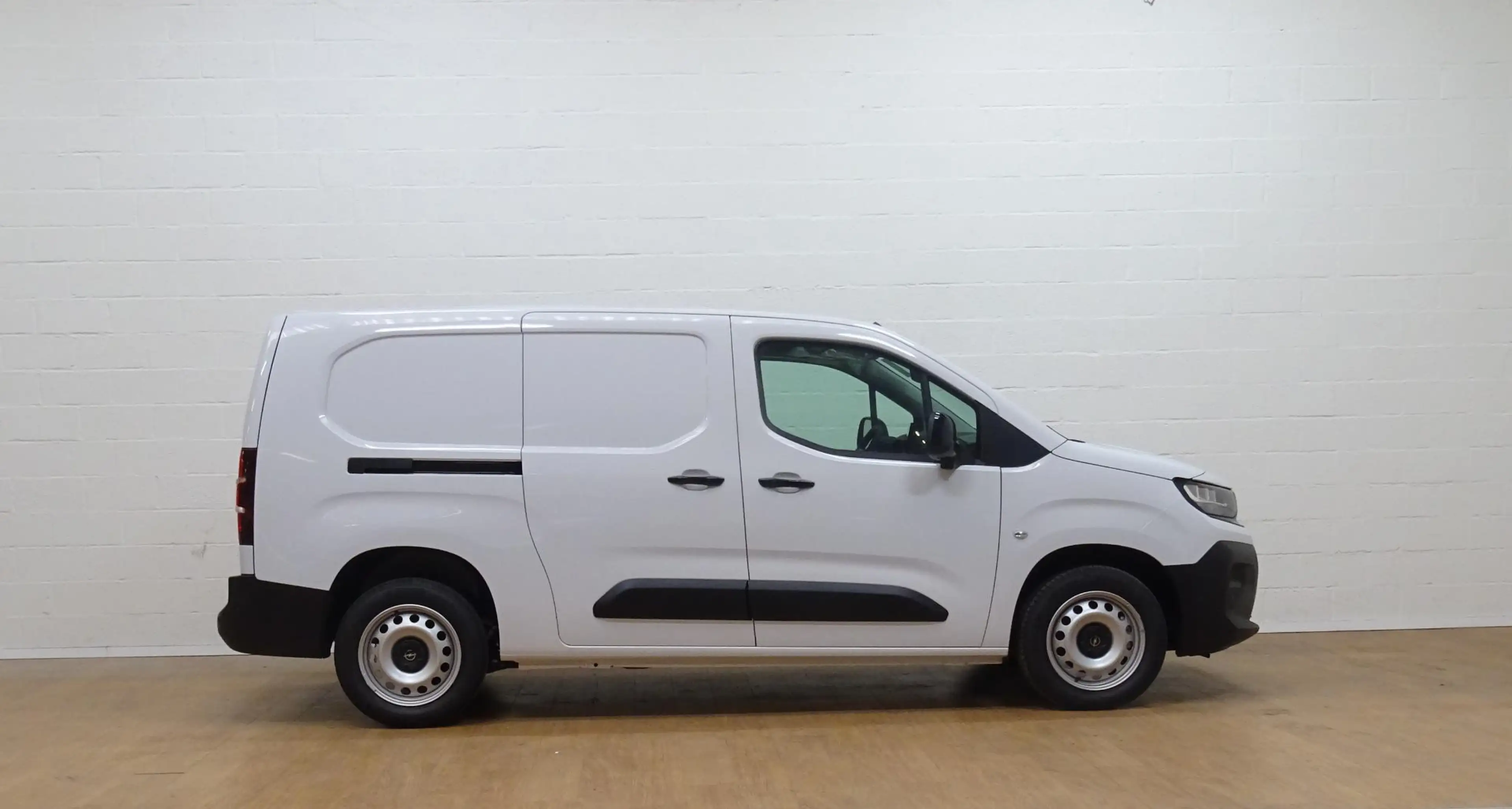 Opel Combo L1H1 Heavy 1.5 Turbo D 130 S/S AT8 — photo 5