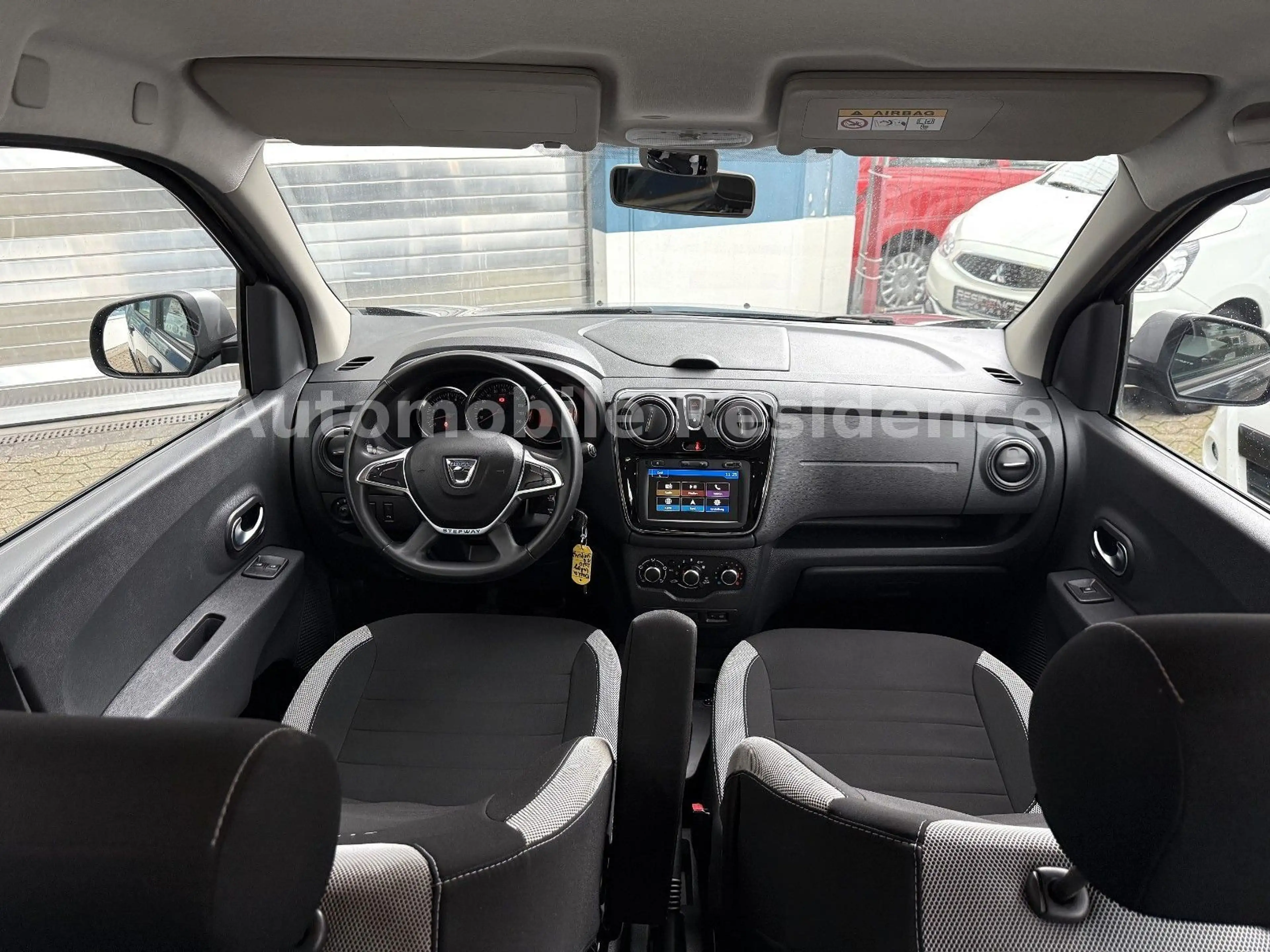 Dacia Lodgy Stepway 1.6*TEMP*KLIMA*NAVI*PDC*MFL*SHZ*1 — photo 5