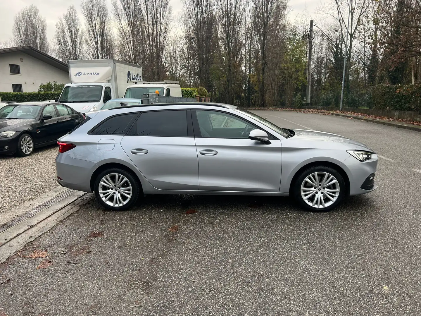 SEAT Leon Leon Sportstourer 2.0 TDI 150 CV DSG Business Argento - 2