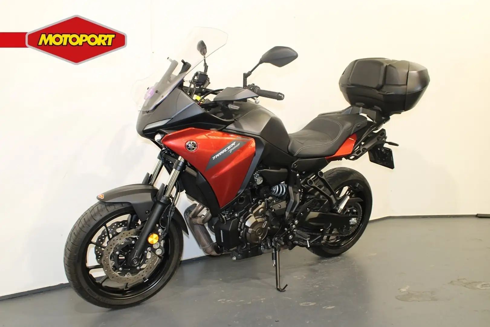 Yamaha MT-07 Tracer Schwarz - 2