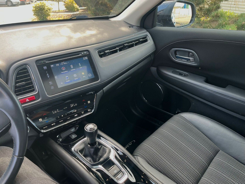 Honda HR-V 1.5 i-VTEC Executive *SHZ* NAVI* — photo 11