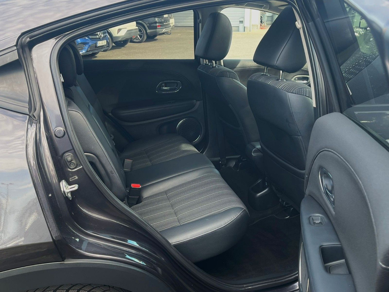 Honda HR-V 1.5 i-VTEC Executive *SHZ* NAVI* — photo 12