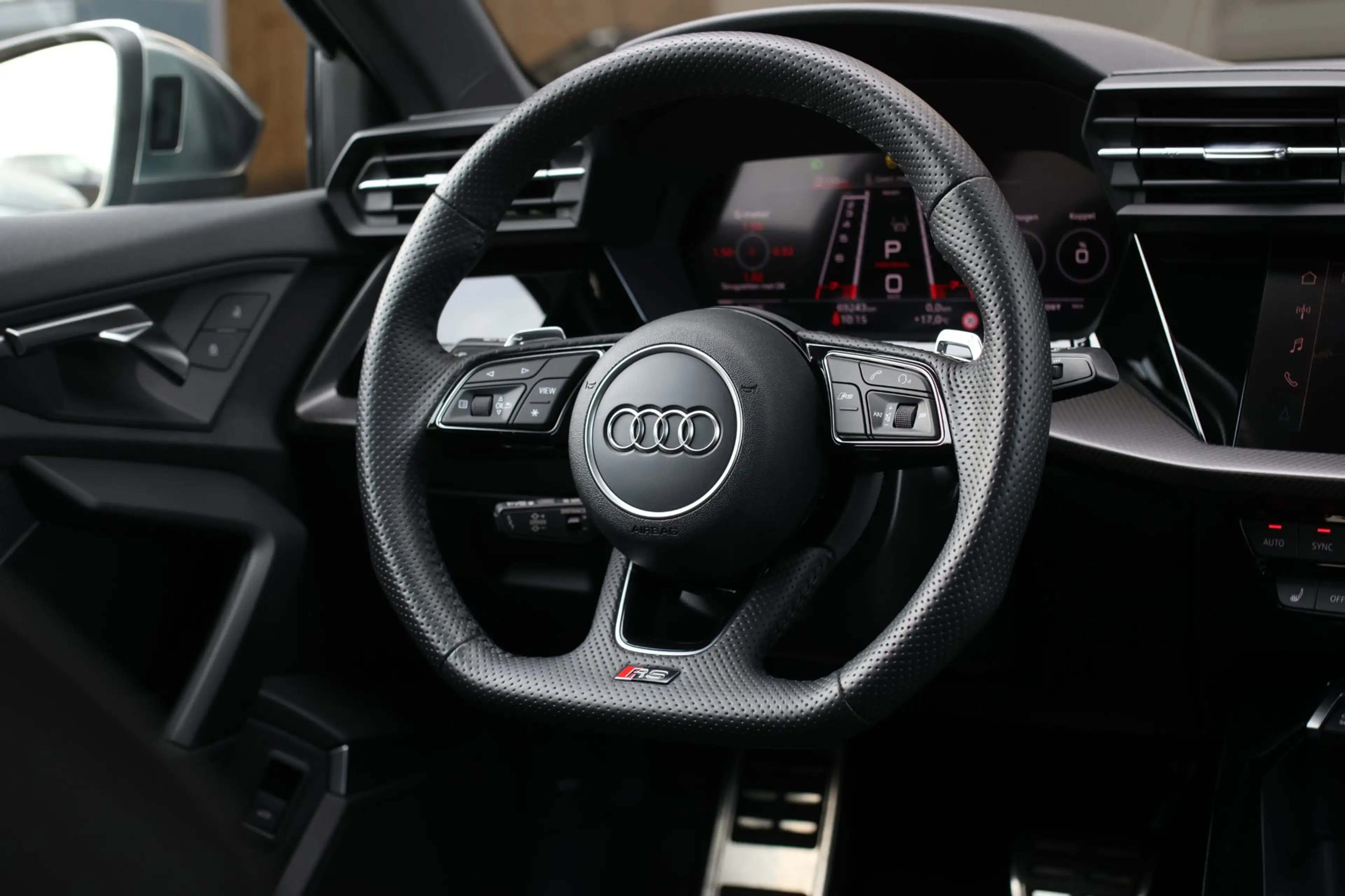 Audi RS3 Limousine 2.5 TFSI Quattro *Pano*B&O*Head-Up*Camer — photo 48