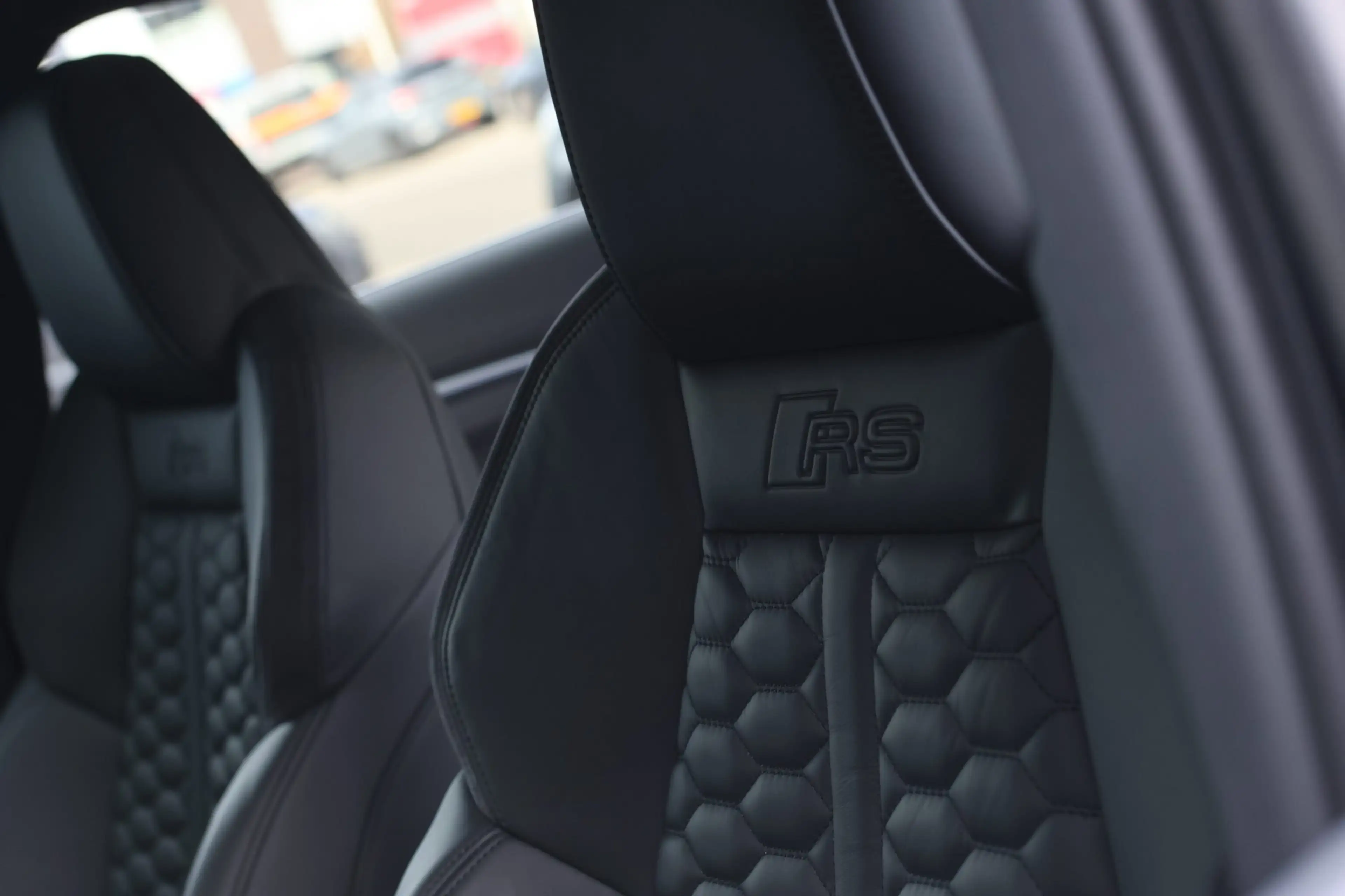 Audi RS3 Limousine 2.5 TFSI Quattro *Pano*B&O*Head-Up*Camer — photo 37