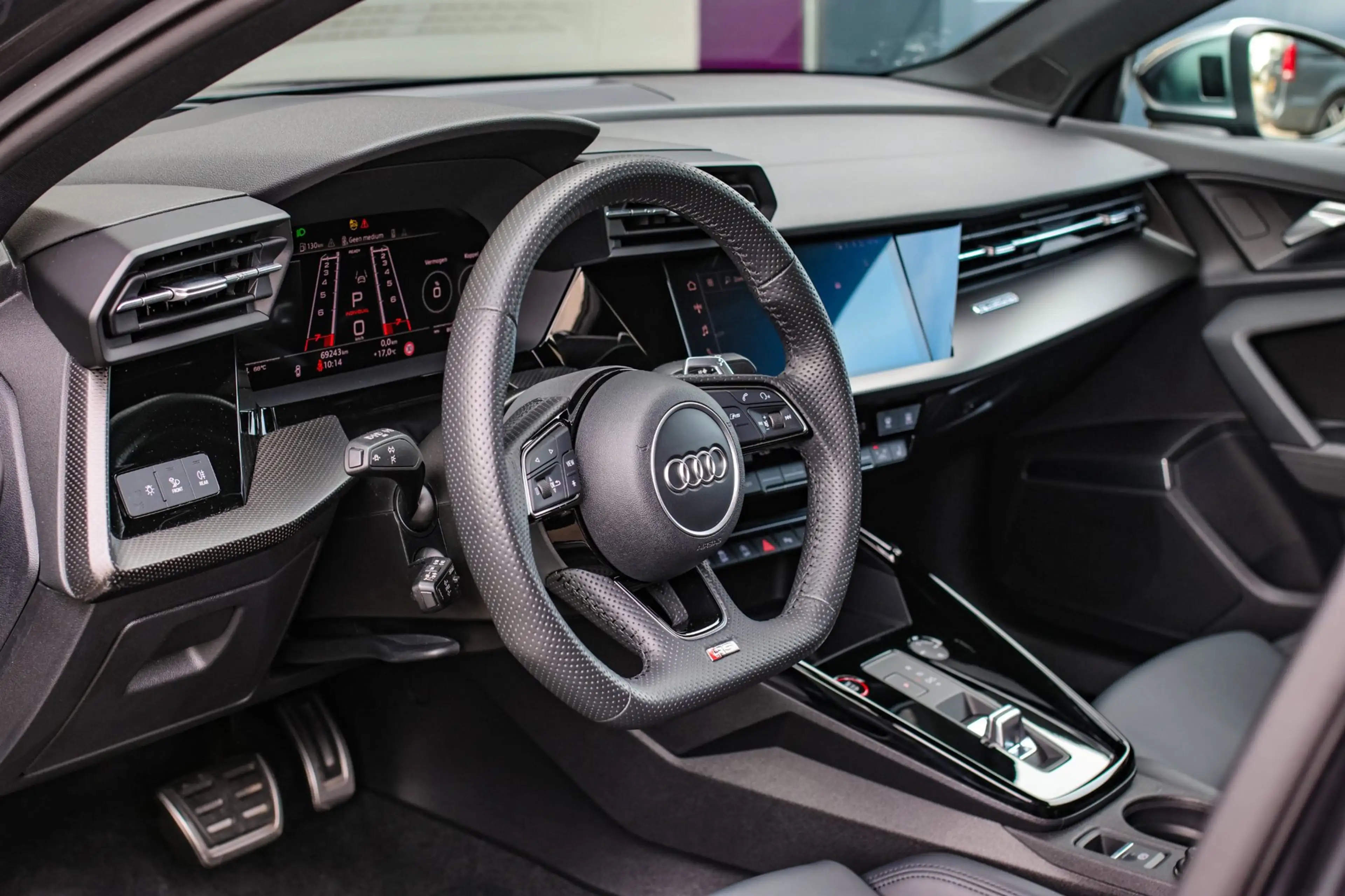 Audi RS3 Limousine 2.5 TFSI Quattro *Pano*B&O*Head-Up*Camer — photo 3