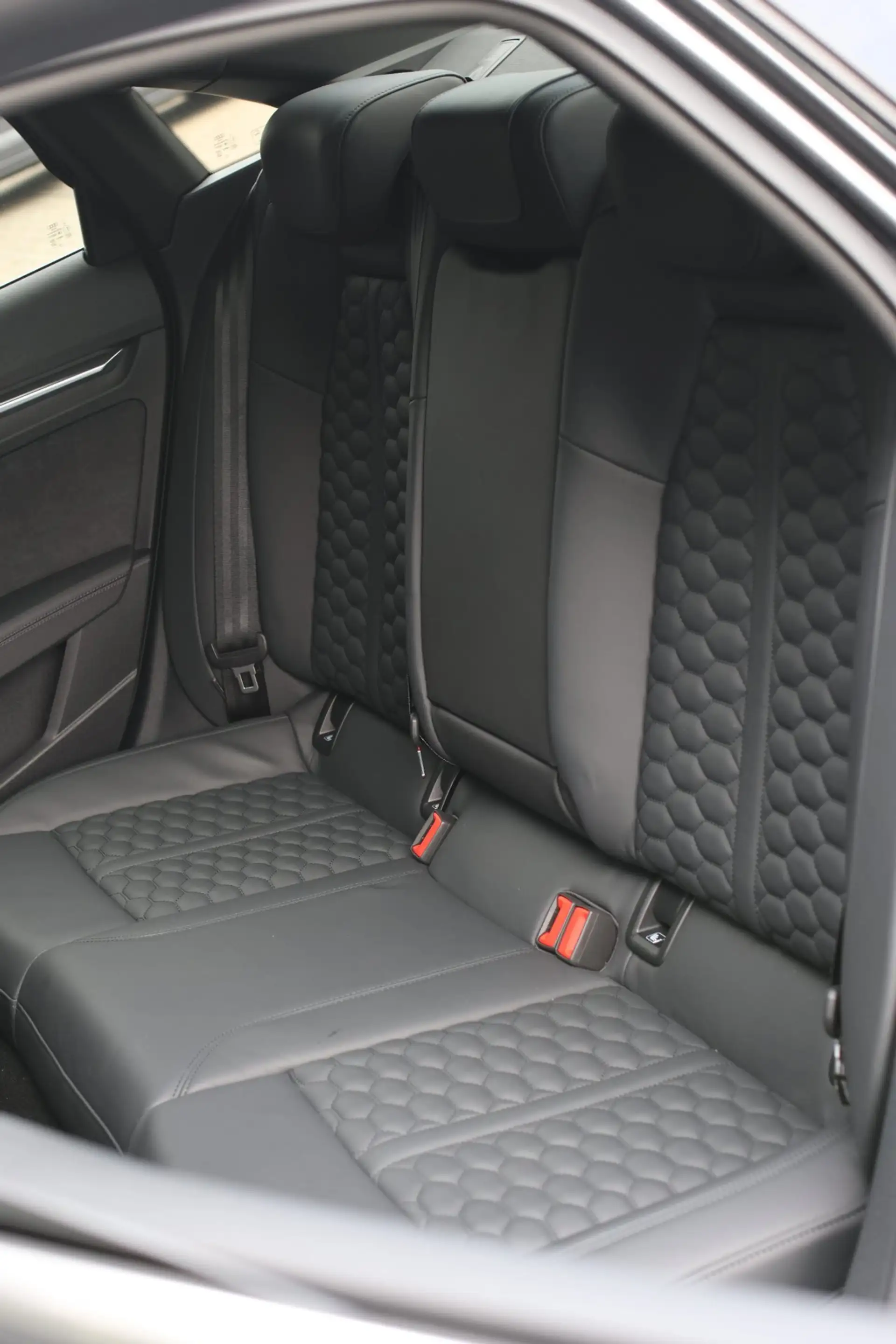 Audi RS3 Limousine 2.5 TFSI Quattro *Pano*B&O*Head-Up*Camer — photo 43