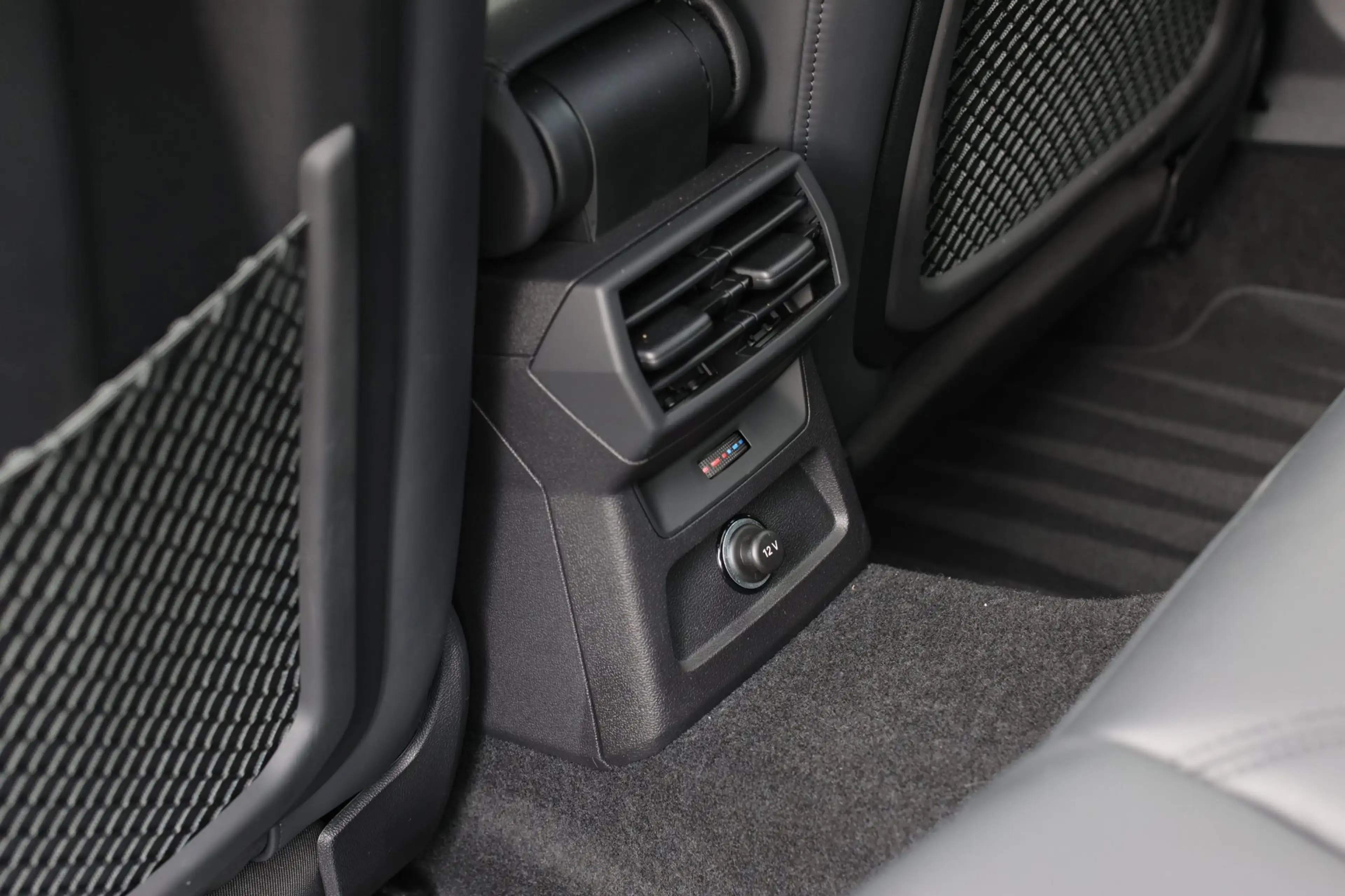 Audi RS3 Limousine 2.5 TFSI Quattro *Pano*B&O*Head-Up*Camer — photo 46