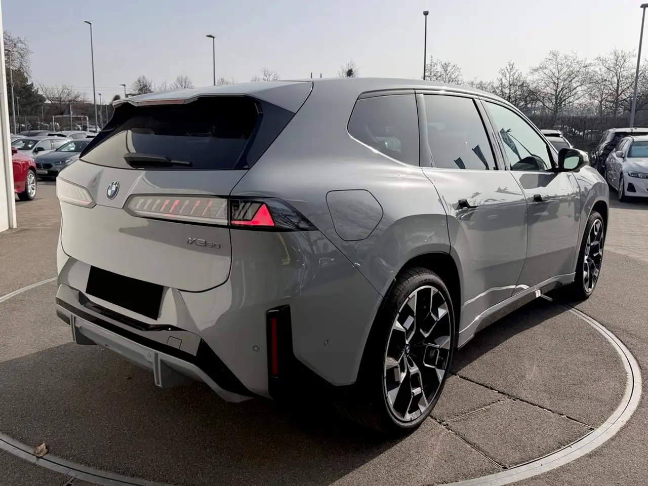 BMW iX3 2026