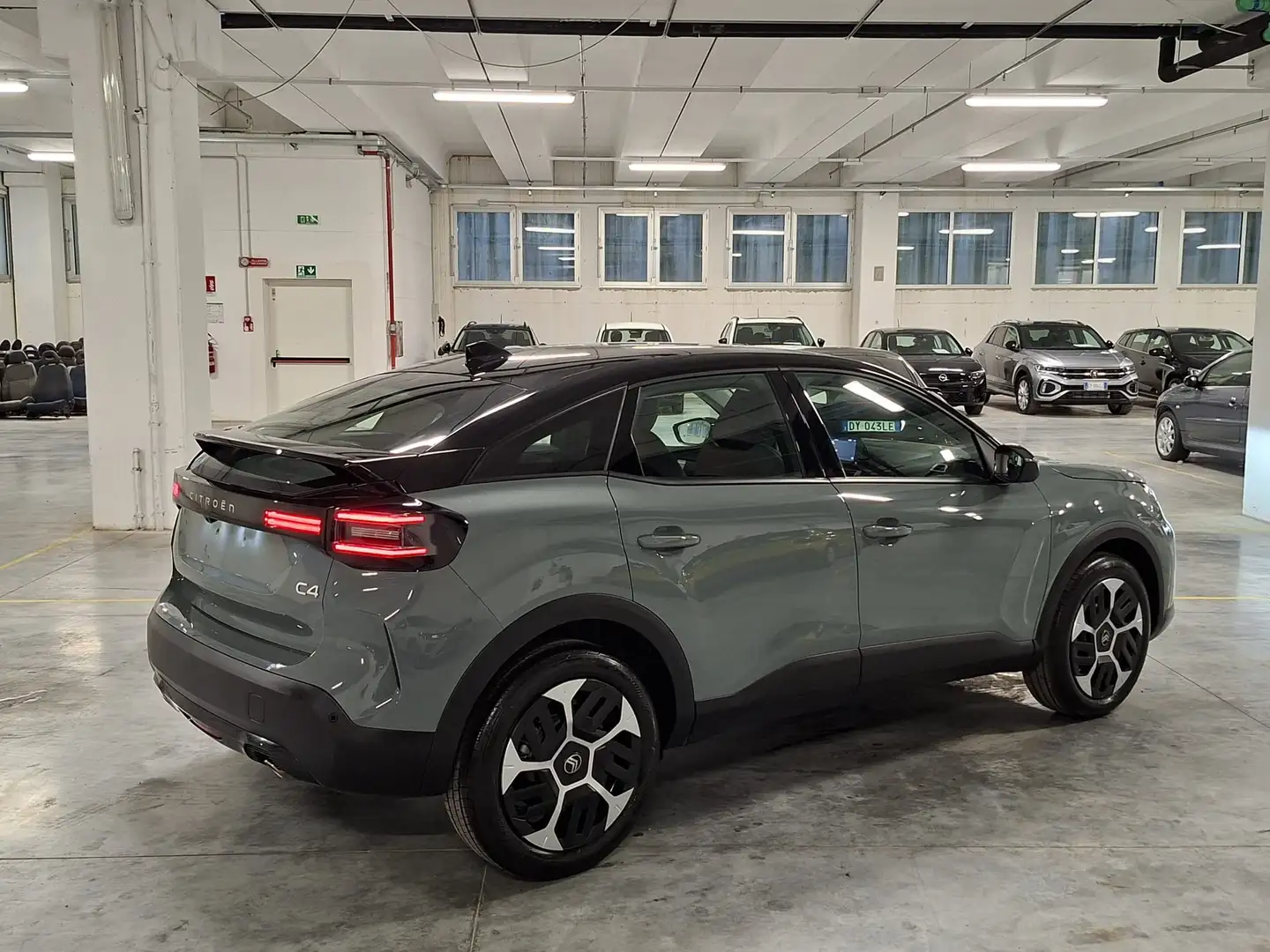 Citroen C4 1200 PureTech 130CV Plus EAT8 MY'25 ***Km. Zero*** Vert - 2