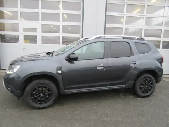 Dacia Duster Blue dCi 115 4WD Celebration 4WD