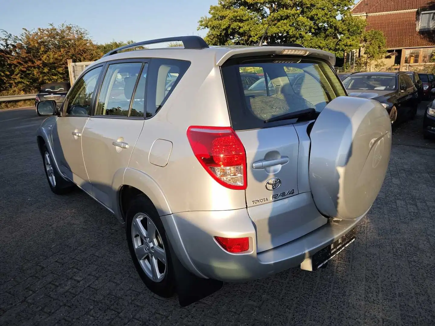 Toyota RAV 4 RAV4 Diesel RAV 4 2.2 D-CAT 4x4 Executive Silber - 2