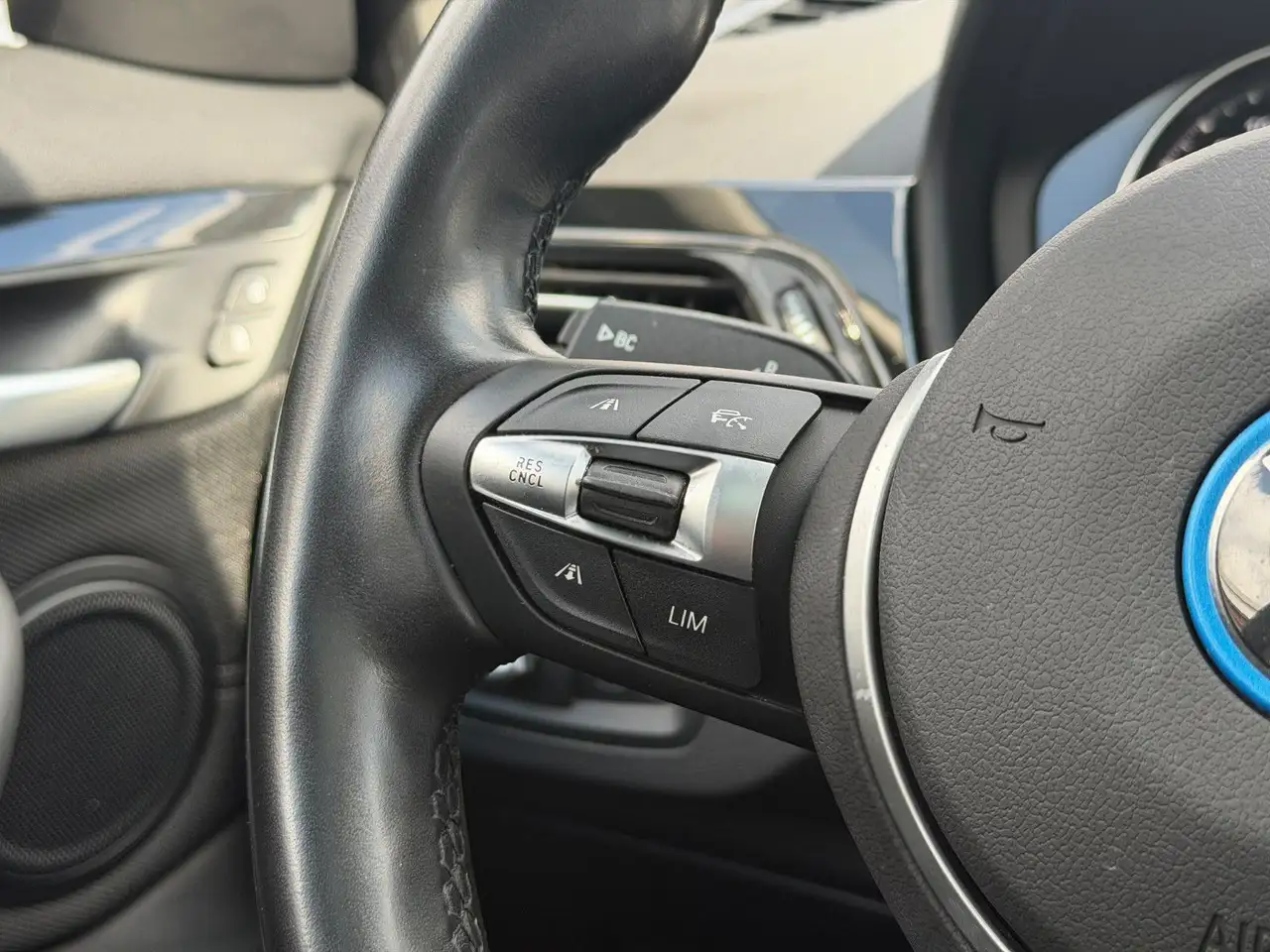 BMW X1 xDrive25e Advantage ACC KAM PANO LED SHZ NAV, миниатюра 9