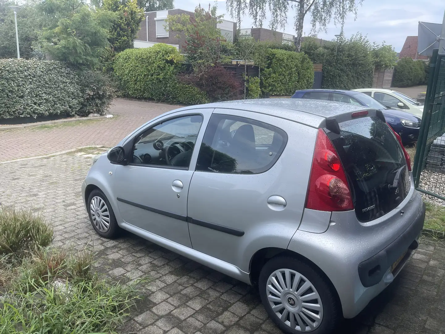 Peugeot 107 Peugeot 107 1.0-12V XS 2010- 5 deurs - 2