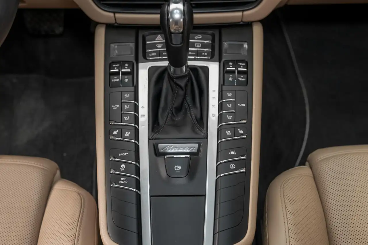 Porsche Macan снимка Porsche Macan