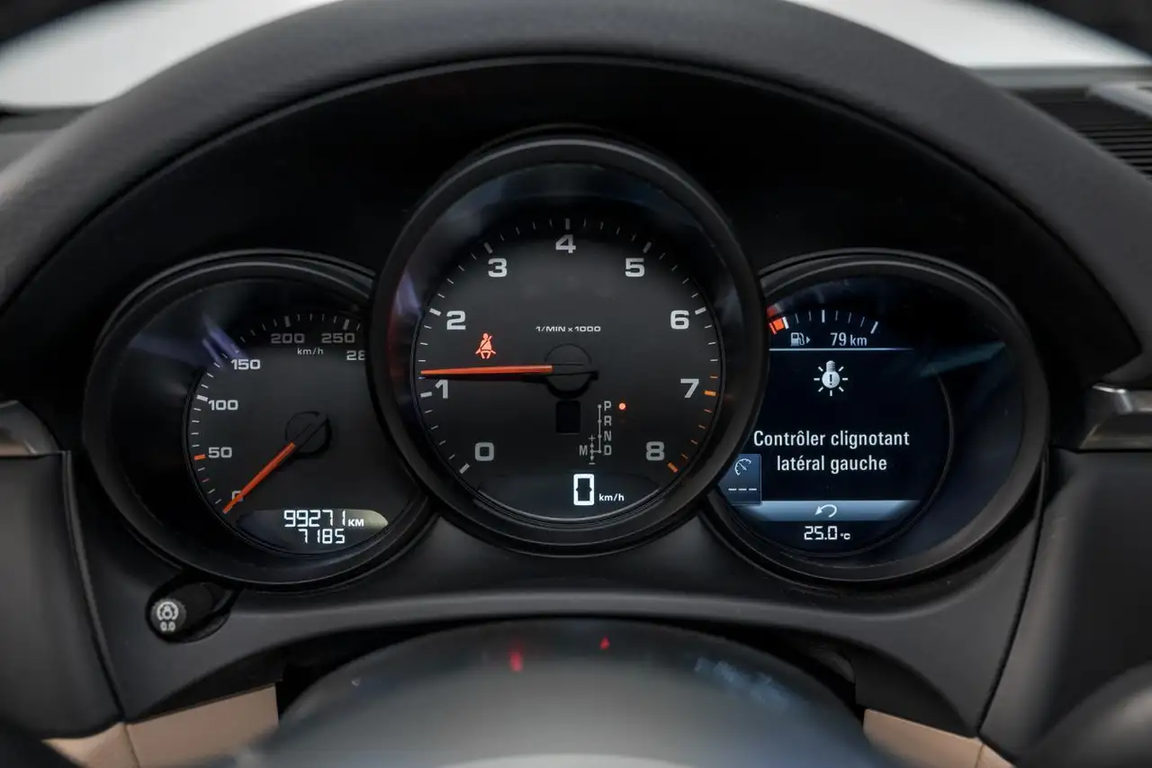Porsche Macan снимка Porsche Macan