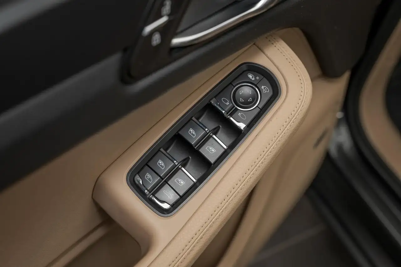 Porsche Macan снимка Porsche Macan