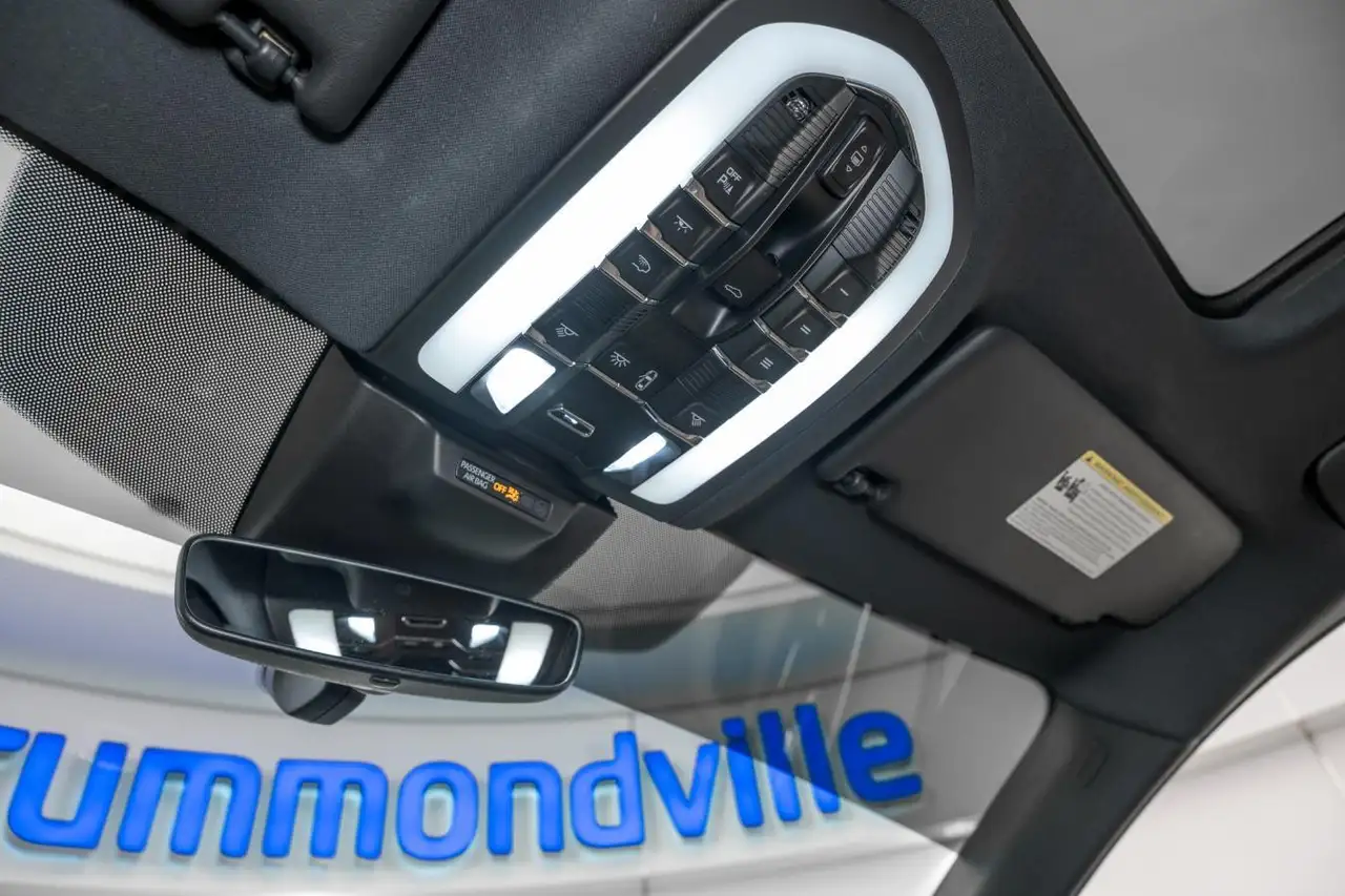 Porsche Macan снимка Porsche Macan