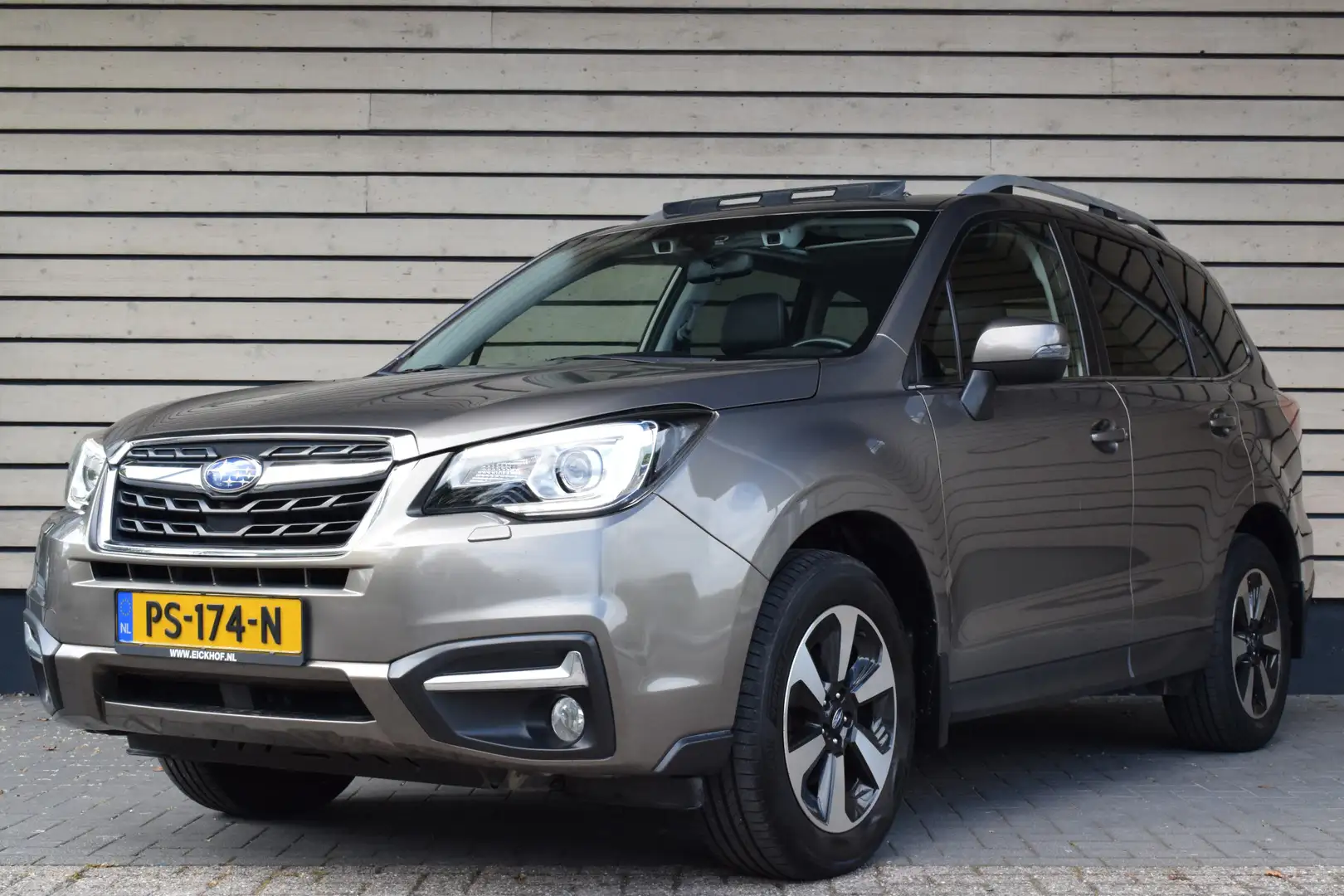 Subaru Forester 2.0 Premium - Dealer onderhouden - Trekhaak Eyesig Barna - 2