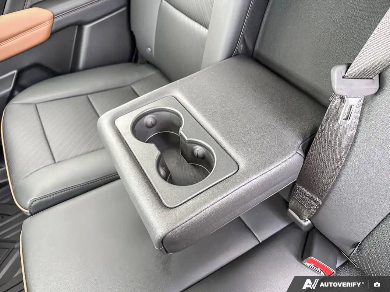 GMC Canyon photo GMC Canyon