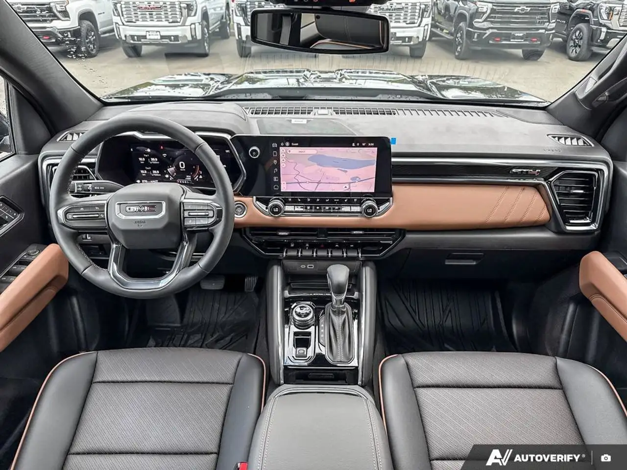 GMC Canyon photo GMC Canyon