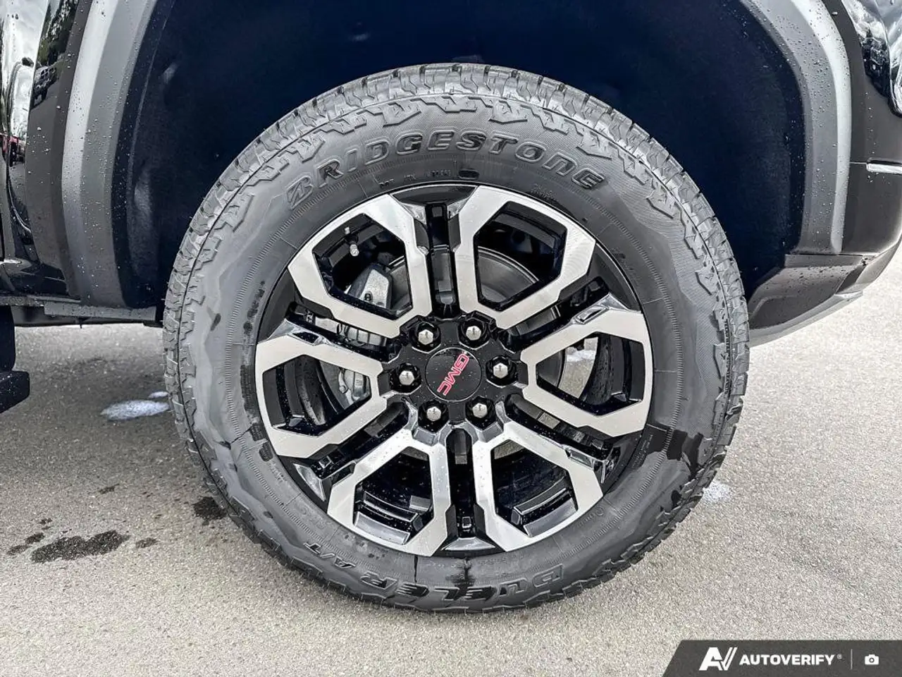 GMC Canyon photo GMC Canyon