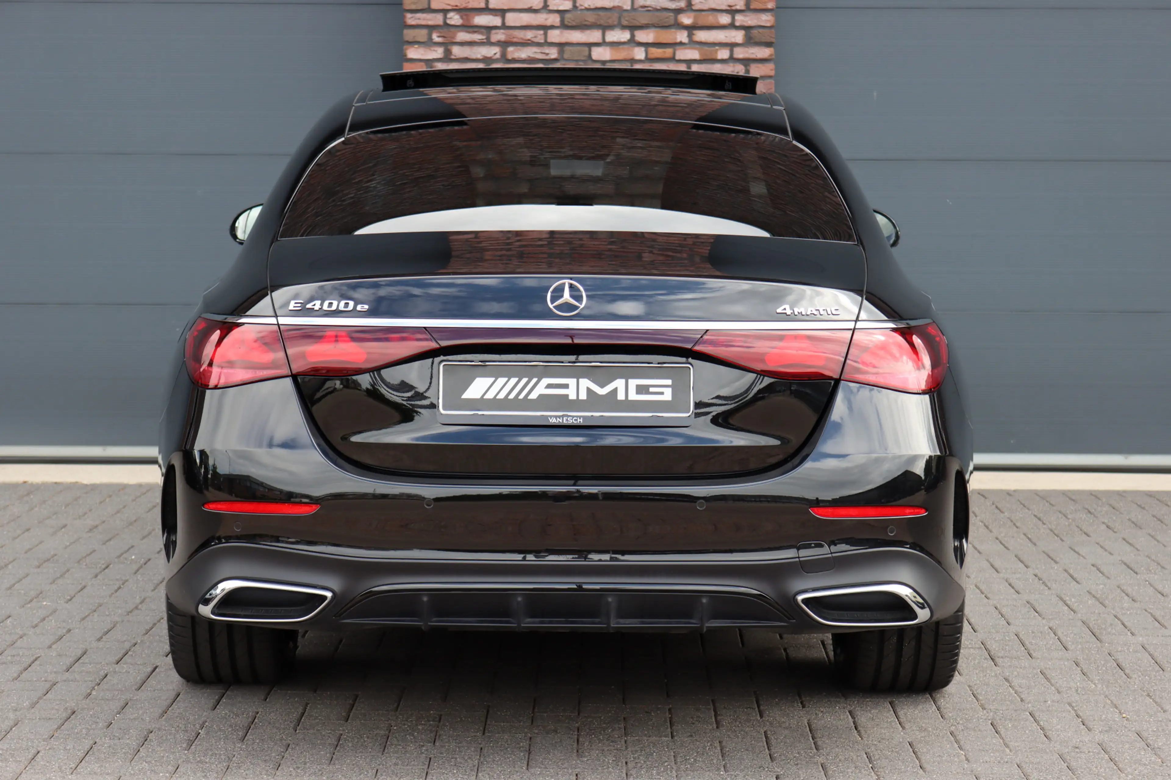 Mercedes-Benz E 400 e 4MATIC AMG Line | Hyperscreen | Distronic+ | Mas — photo 15