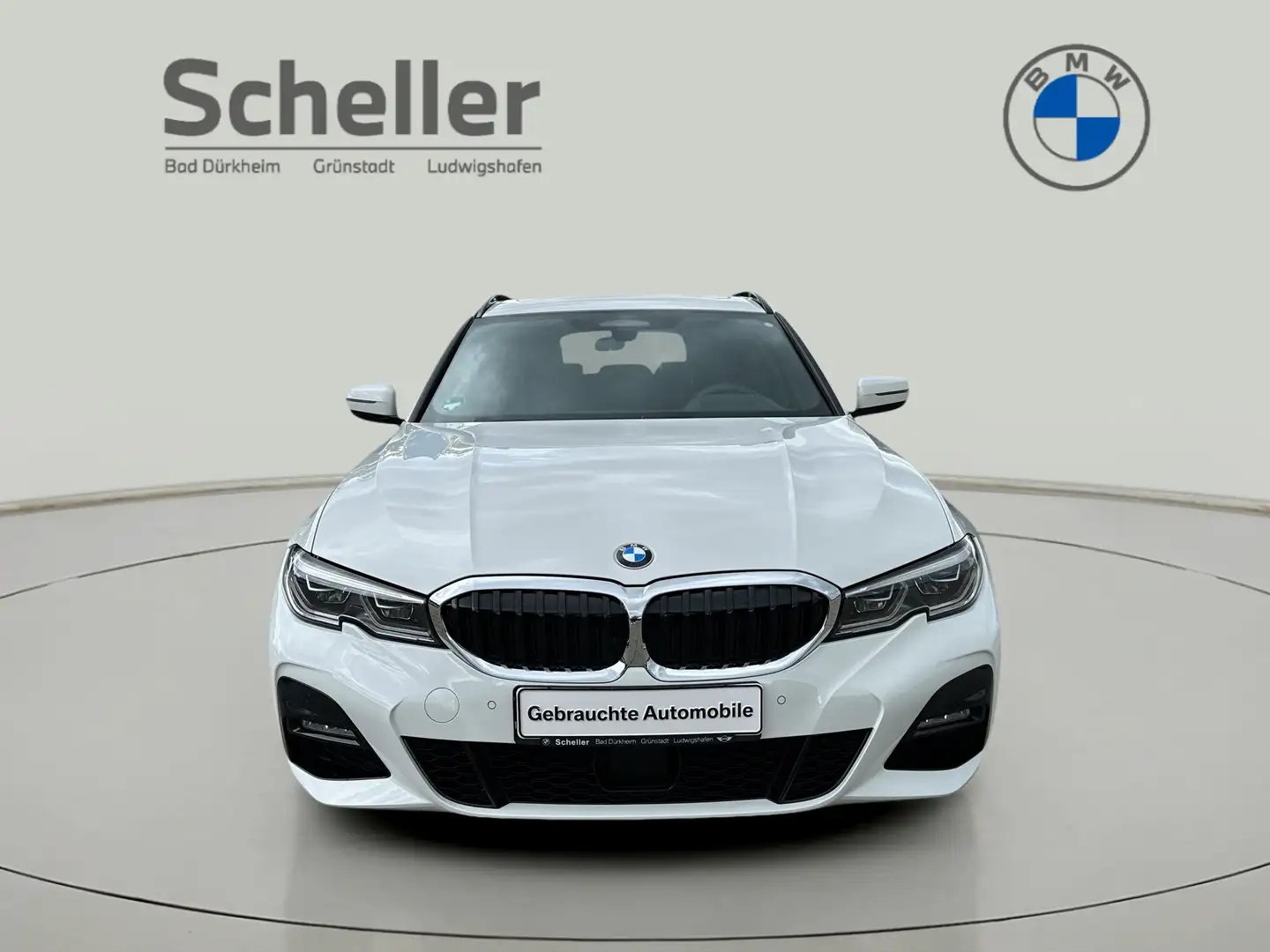 BMW 320 i Touring M Sport Head-Up DrivingAss Prof Wit - 2