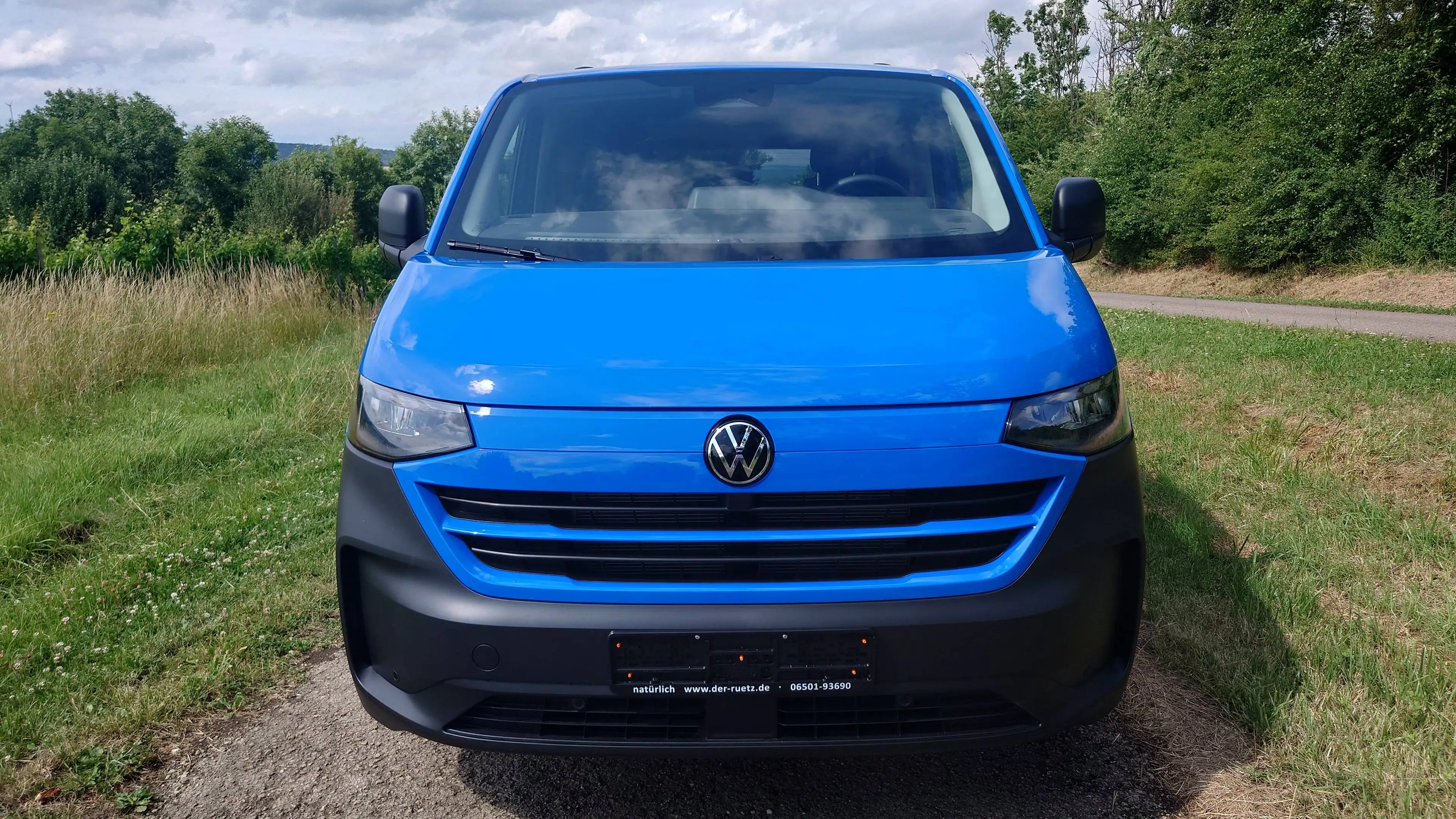 Volkswagen T7 Kombi NSN, inkl. 70L Tank, Clima & abgedunkelte Scheiben ab der B-Säule — photo 5