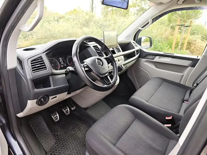 Volkswagen Caravelle Combi 2.0 TDI BMT Trendline Largo 2017, foto 14