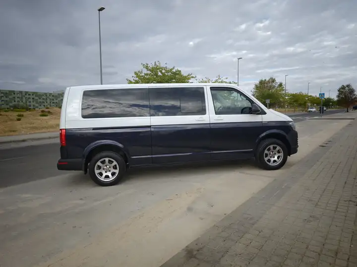Volkswagen Caravelle Combi 2.0 TDI BMT Trendline Largo 2017, foto 10
