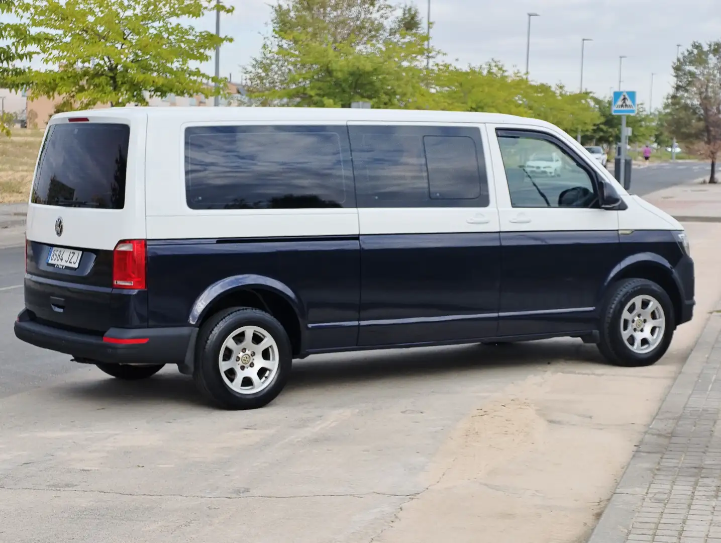 Volkswagen T6 Caravelle 2.0TDI BMT Trendline Largo 110kW - 2