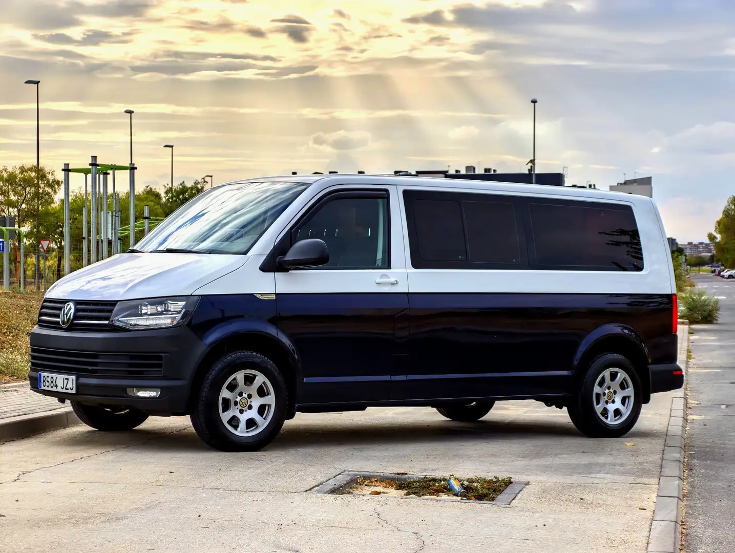 Volkswagen T6 Caravelle 2.0TDI BMT Trendline Largo 110kW - 1