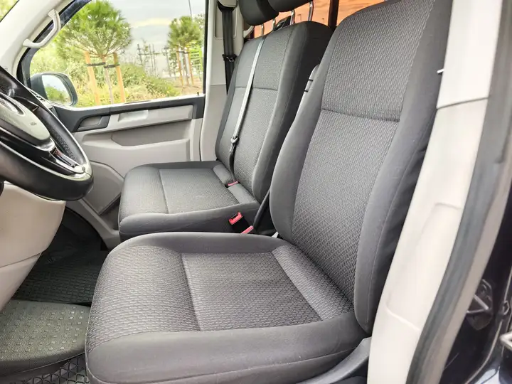 Volkswagen Caravelle Combi 2.0 TDI BMT Trendline Largo 2017, foto 13