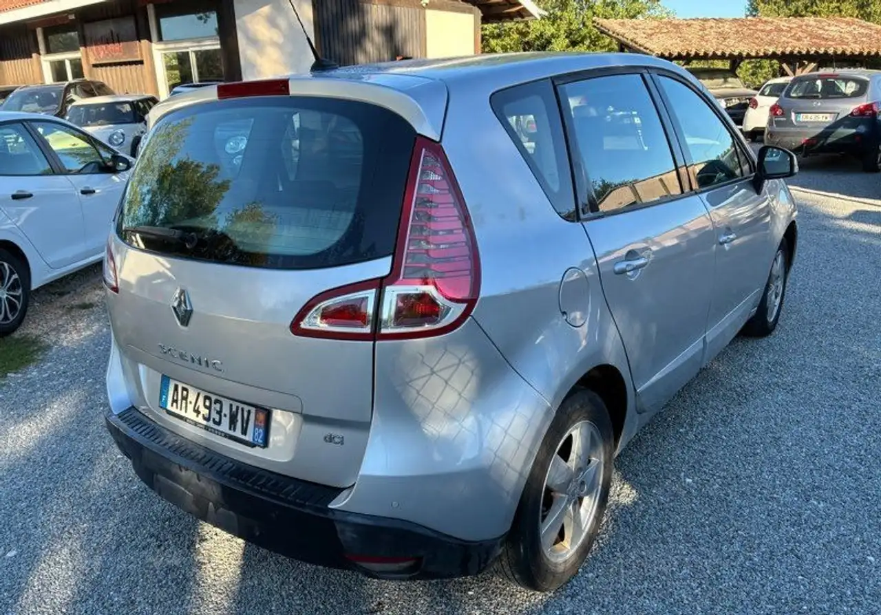 Renault Megane Berline — photo 4