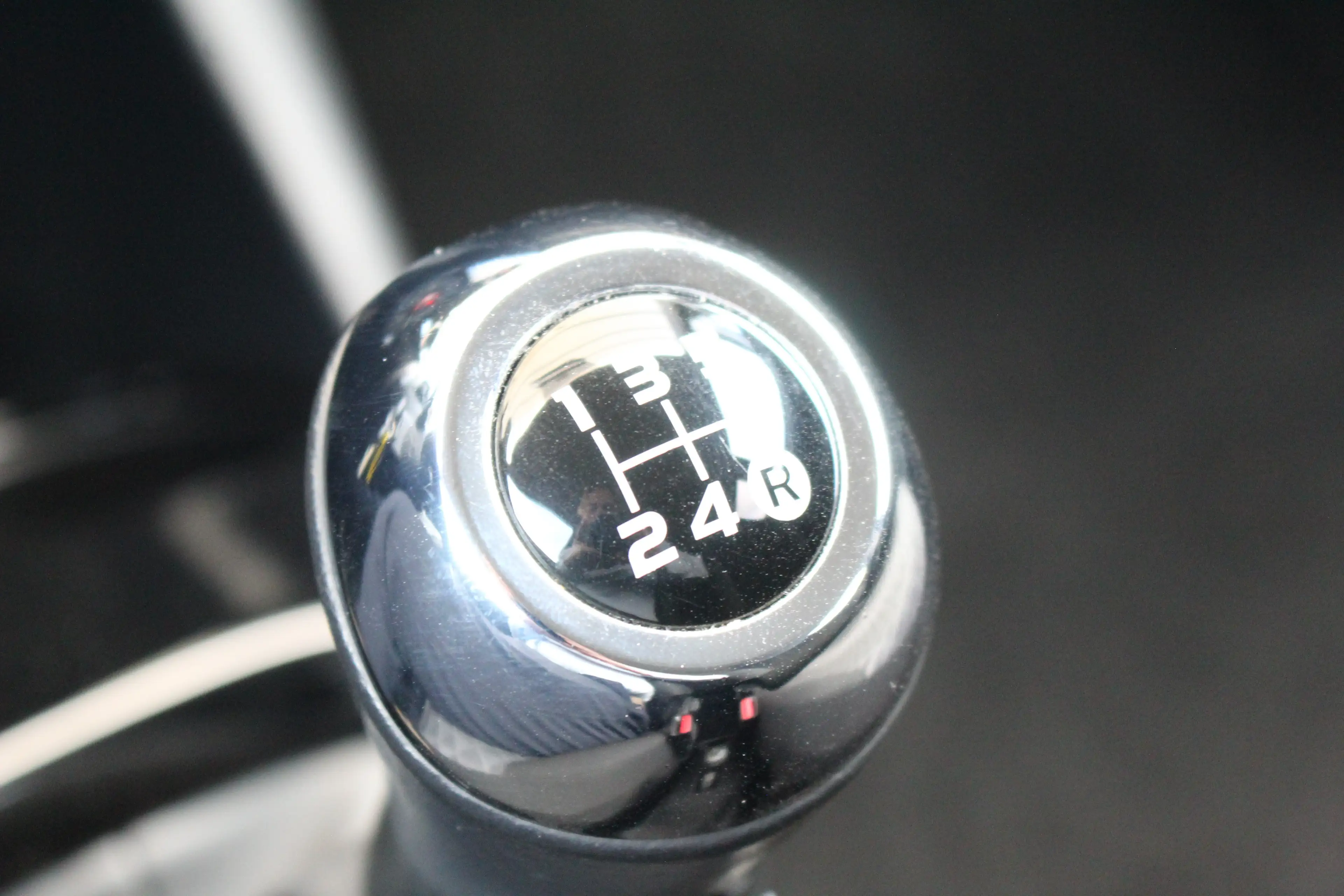 Peugeot 108 1.0 e-VTi Allure — photo 24