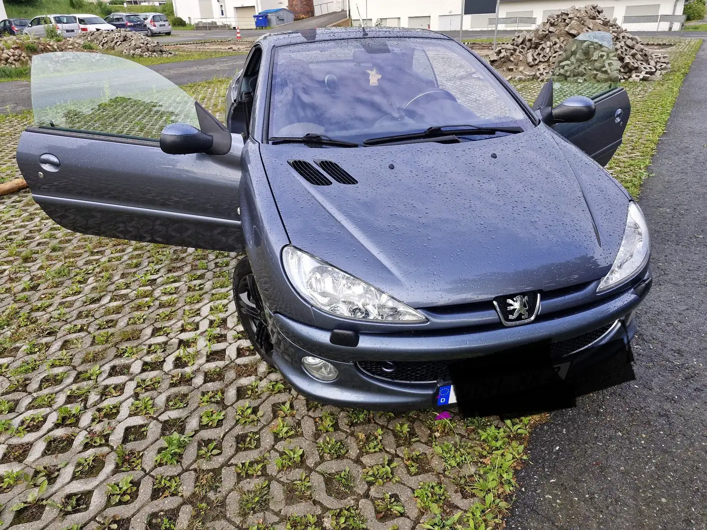 Peugeot 206 CC Tendance Grau - 1
