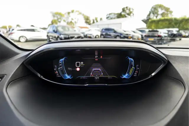 Peugeot 3008 view 8