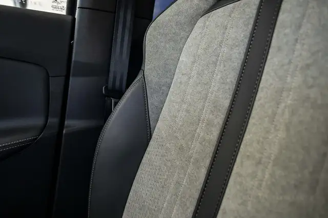 Peugeot 3008 view 11