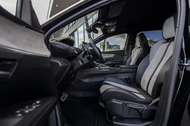 Peugeot 3008 view 9