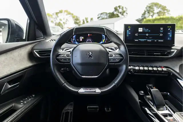 Peugeot 3008 view 7