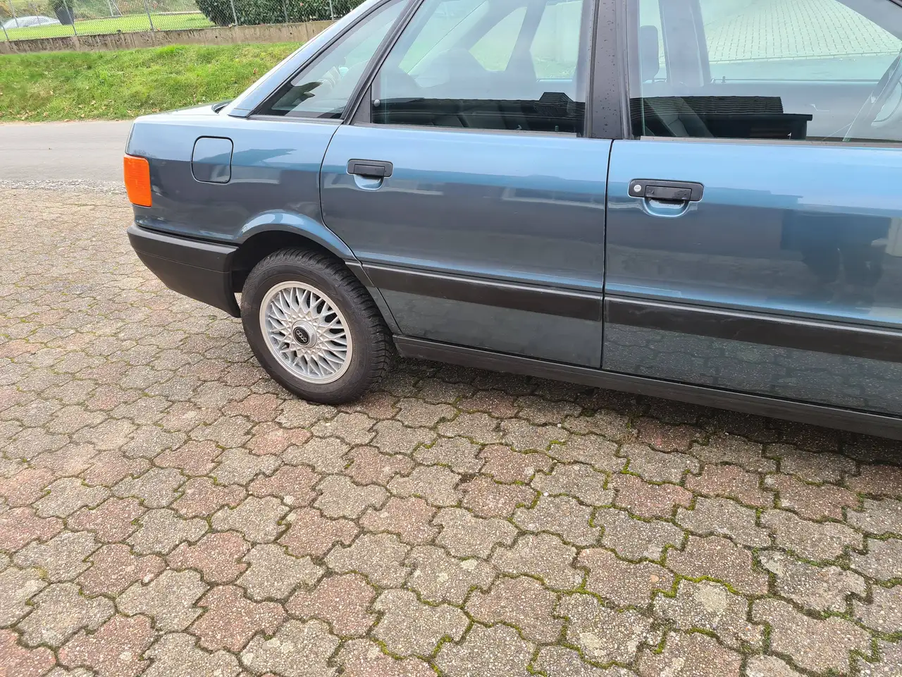 Audi 80, foto 2
