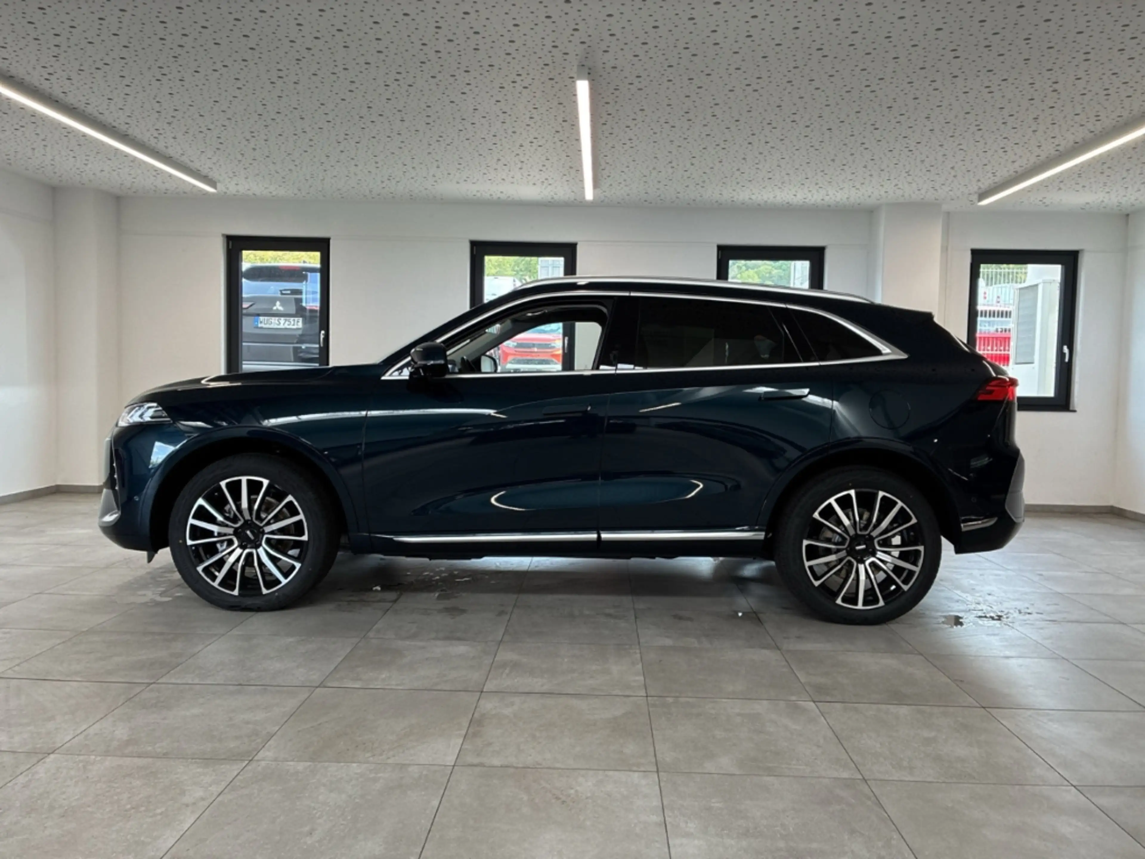 GWM WEY 05 Final Edition Plug-in Hybrid Infinity Laser — photo 2