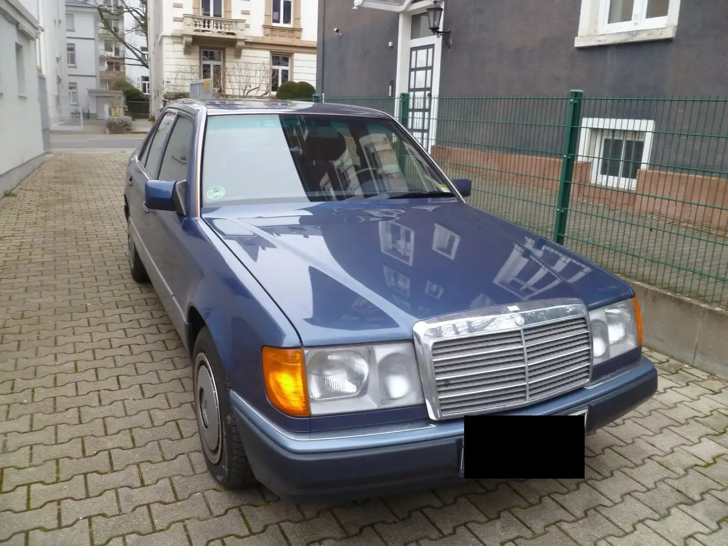 Mercedes-Benz E 200 E-Klasse Albastru - 2