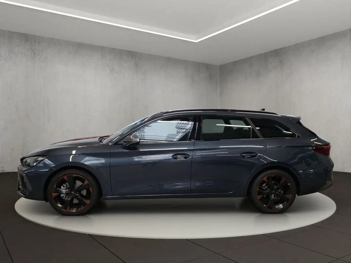 CUPRA Leon Sportstourer Grau - 2