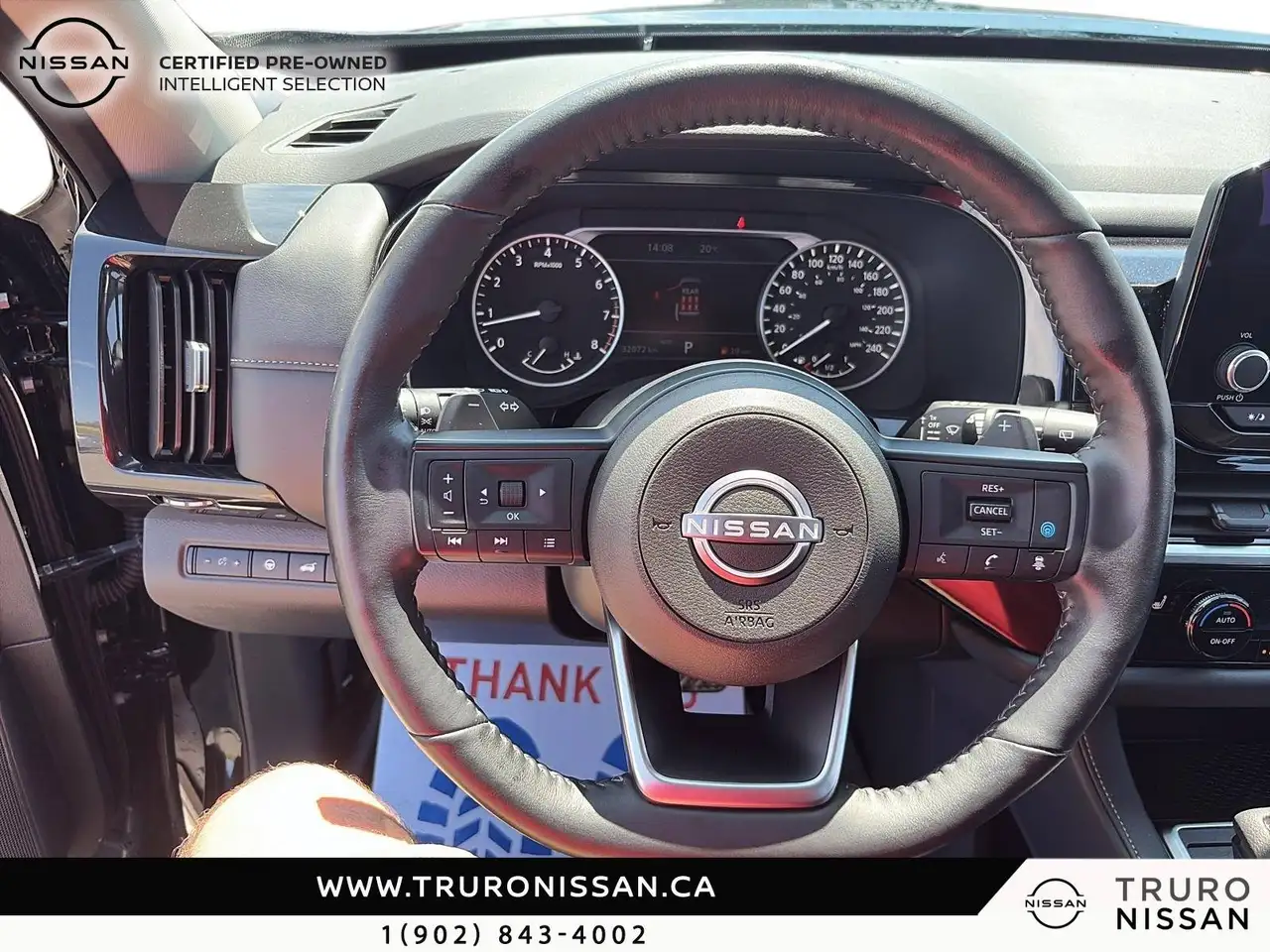 Nissan Pathfinder снимка Nissan Pathfinder