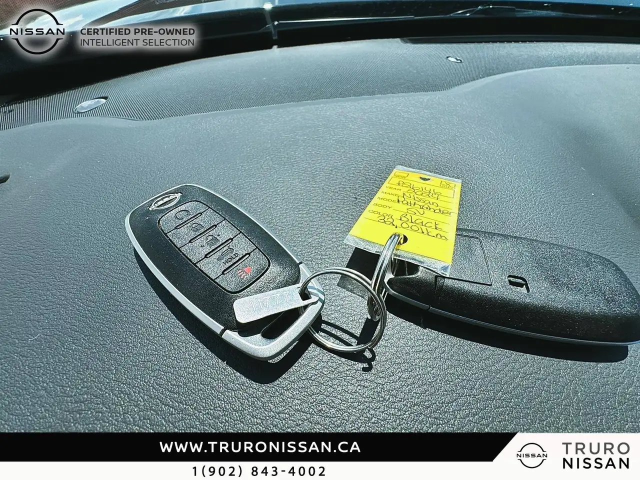 Nissan Pathfinder снимка Nissan Pathfinder