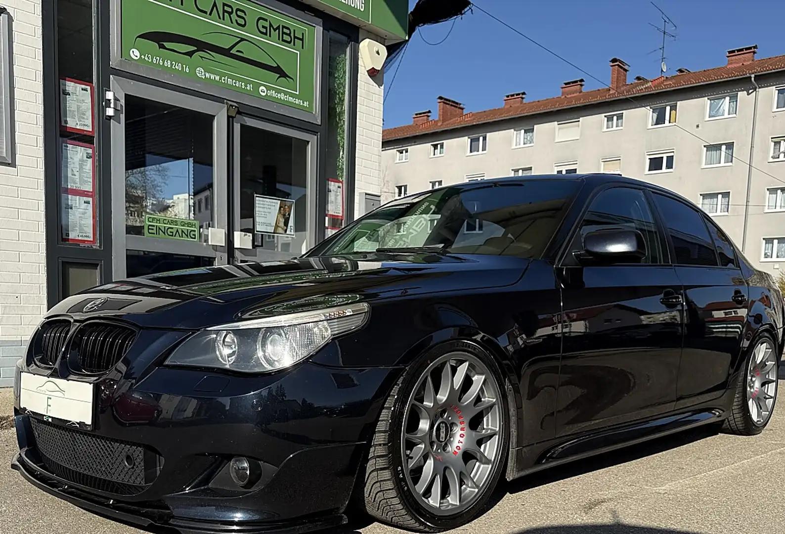 BMW 530 d Schwarz - 2