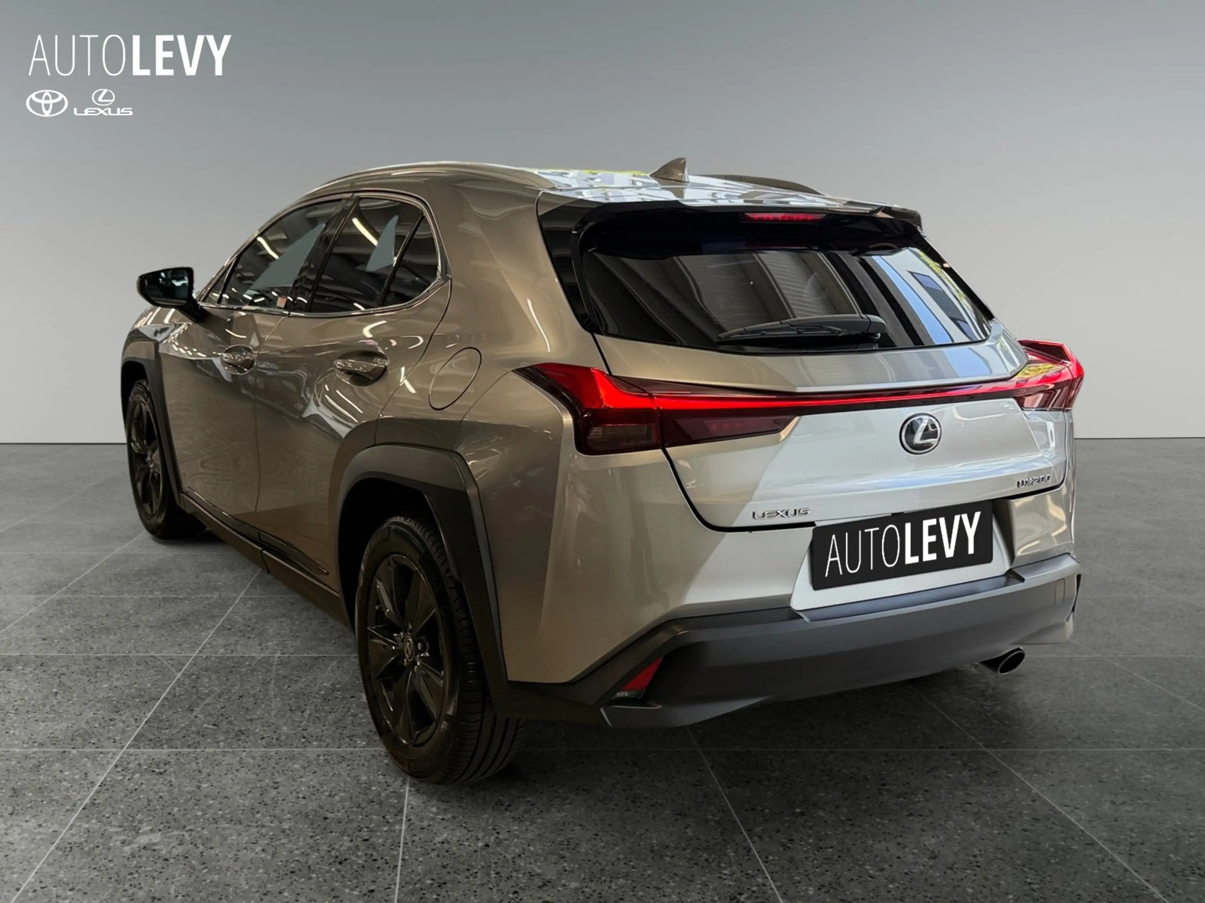 Lexus UX 200 UX200 Launch Edition +WinterPaket+Navi+CarPlay+ — photo 4