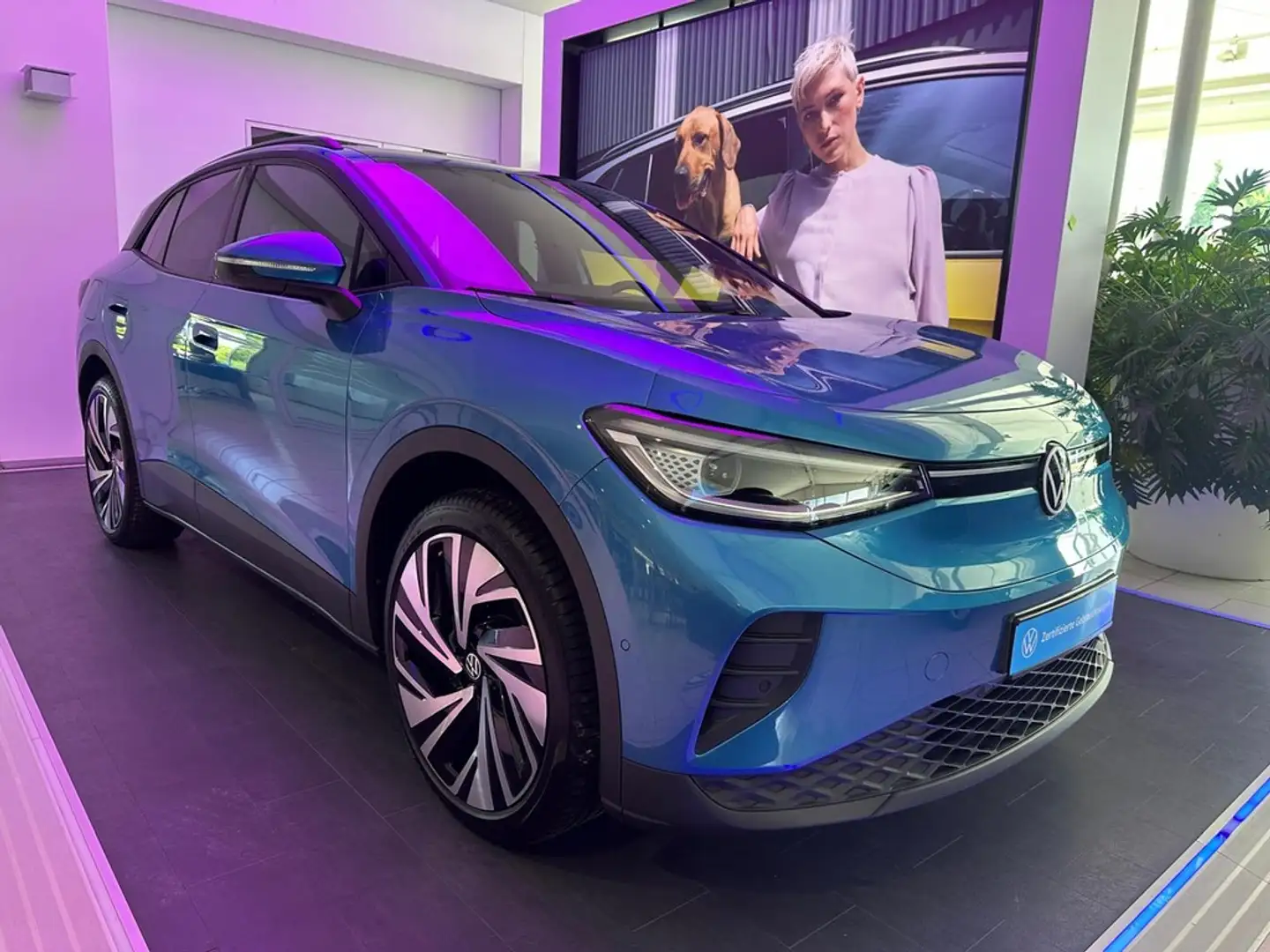 Volkswagen ID.4 Pro 4Motion Wärmepumpe HKardon Pano AHK HuD Key... Albastru - 2